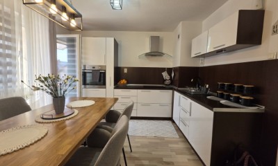 2-sobno stanovanje na Prevaljah